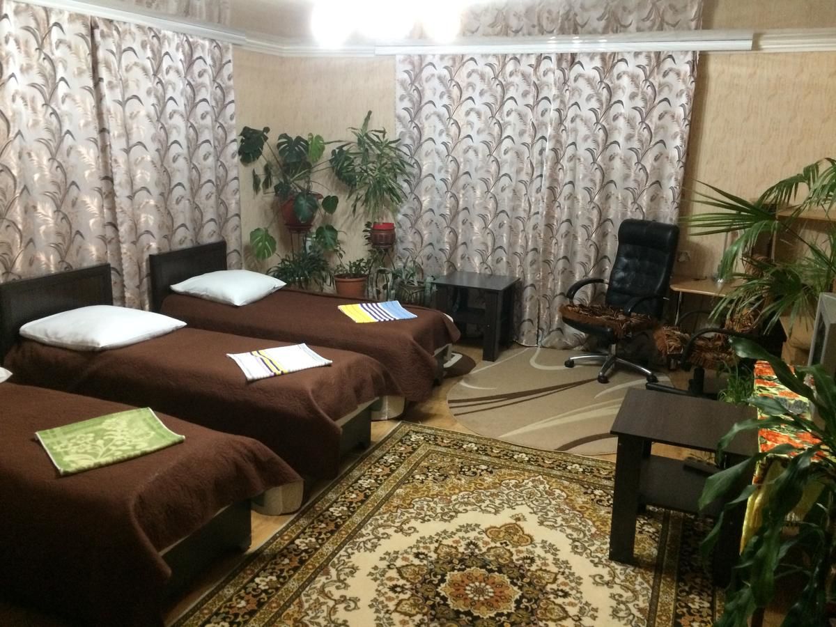 Гостевой дом Rooms with Fortetsya View Каменец-Подольский