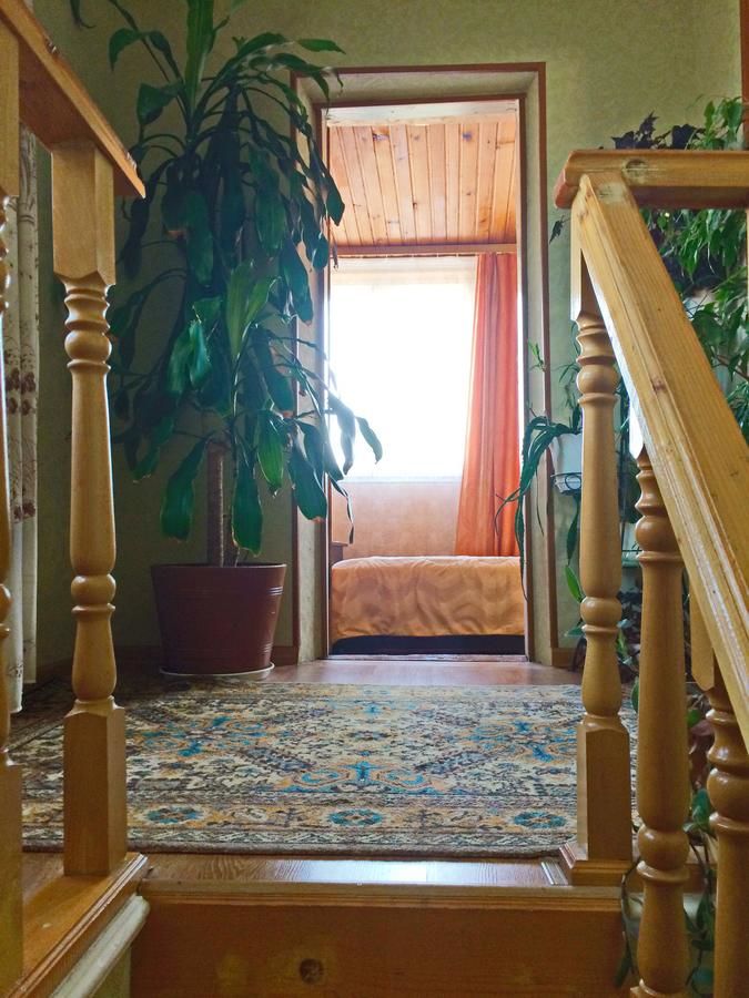 Гостевой дом Rooms with Fortetsya View Каменец-Подольский-12