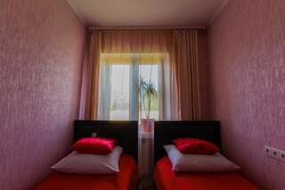 Гостевой дом Rooms with Fortetsya View Каменец-Подольский Стандартные апартаменты-1